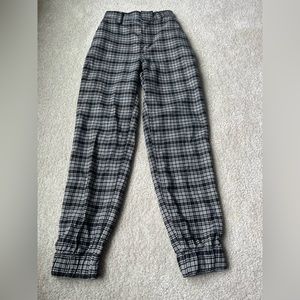 Hollister Ultra High Rise Black & White Plaid Pants